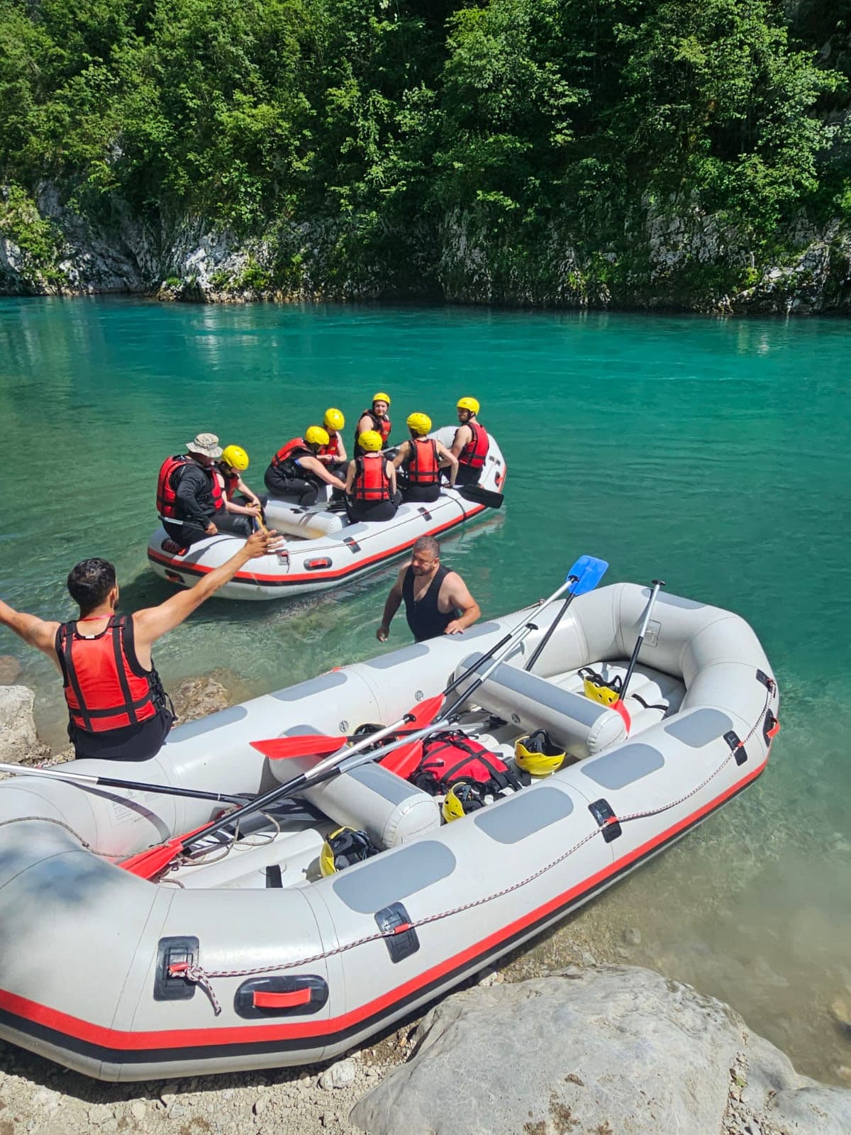 Jednodnevni rafting — čamac na Tari